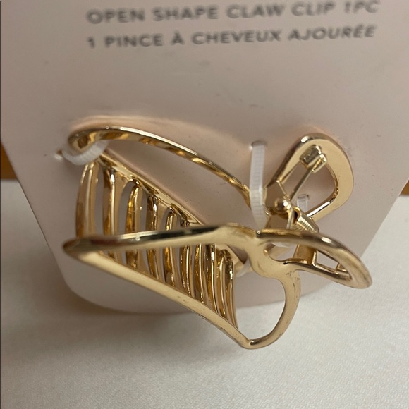 Kitsch Gold Open-Frame Claw Clip - Picture 6 of 12